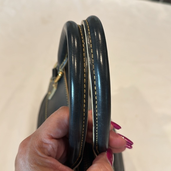 Authentic Louis Vuitton Suhali PM bag - Picture 8 of 13